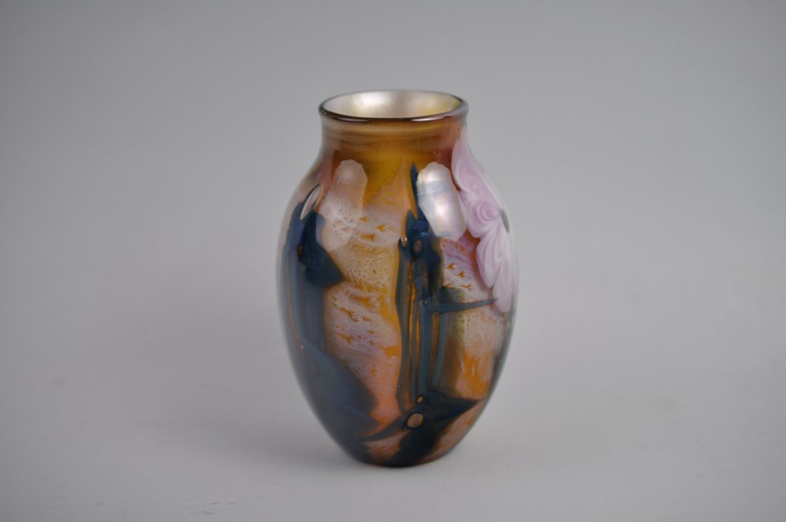 Josh Simpson Floral Art Glass Vase, photo 4 of 17