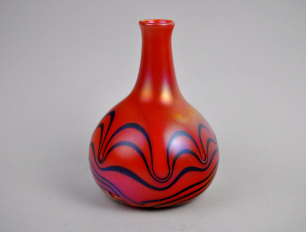 Charles Lotton Red Glass Vase w/ Drips, photo 2 of 9