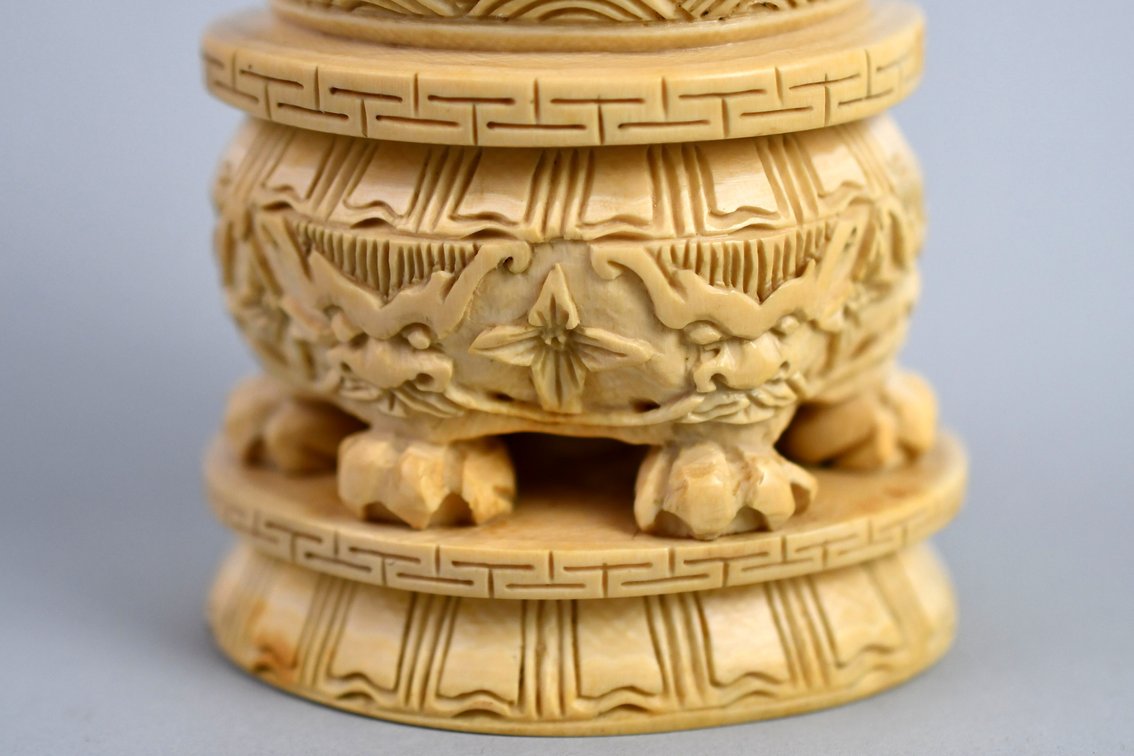 Chinese Emperor & Empress Carved Figures, photo 18 of 50