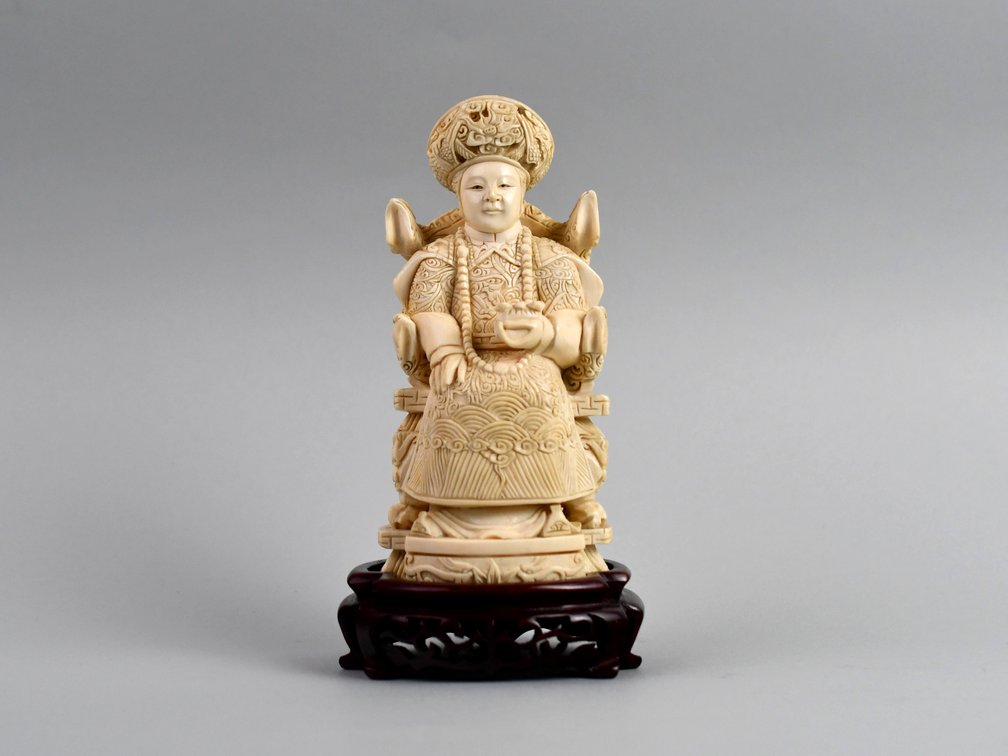 Chinese Emperor & Empress Carved Figures, photo 27 of 50