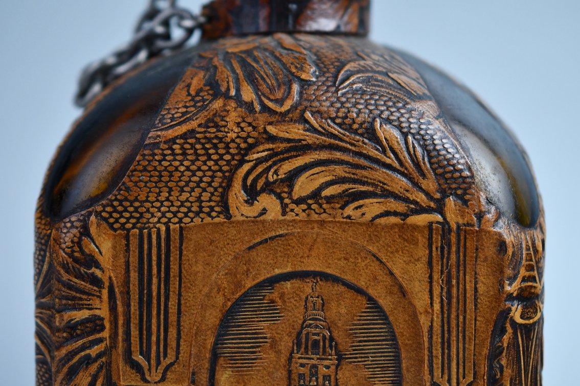 Spanish Cordoba Embossed Leather Wrapped Flask, photo 4 of 17