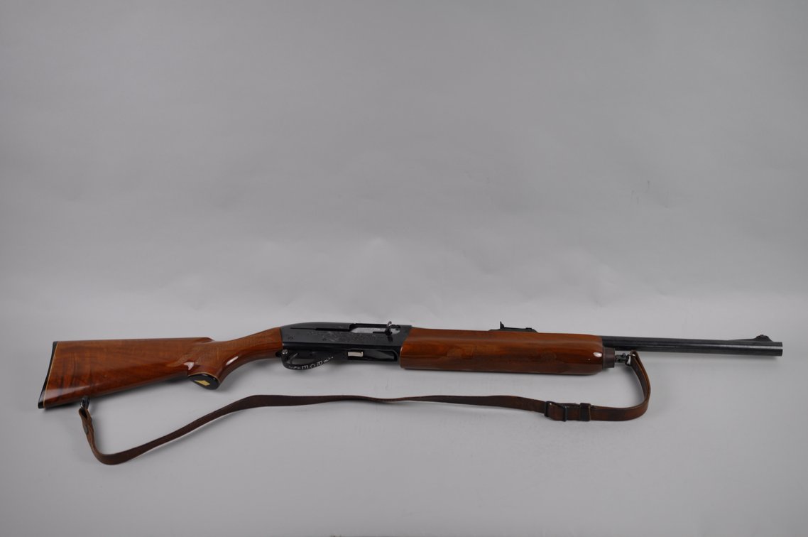 Remington 1100 12 Gauge Rifle, photo 2 of 16