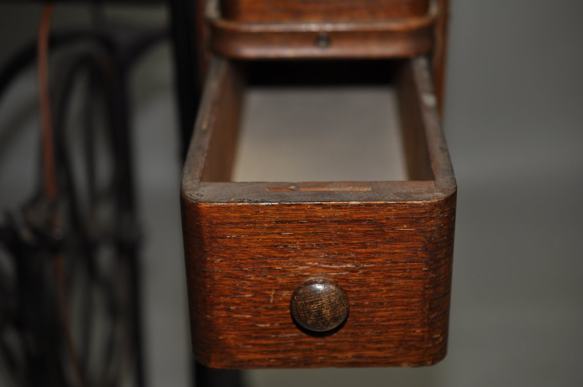Singer No. 66 Treadle Sewing Machine & Cabinet, photo 11 of 42