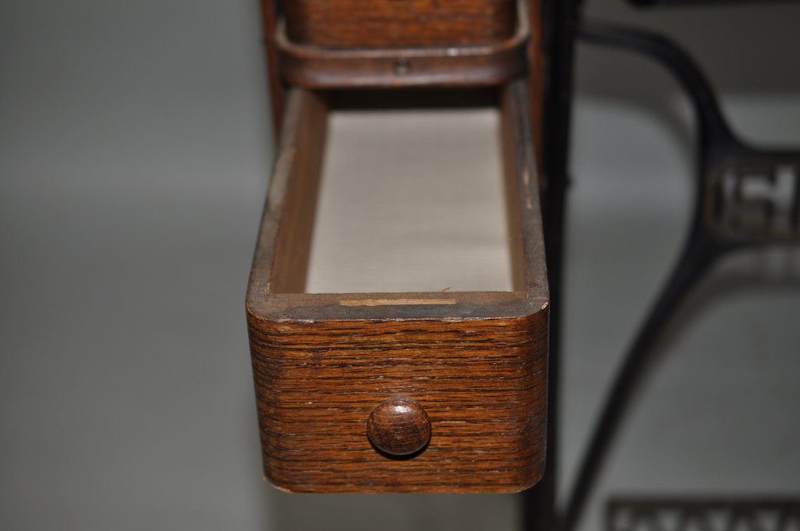 Singer No. 66 Treadle Sewing Machine & Cabinet, photo 9 of 42