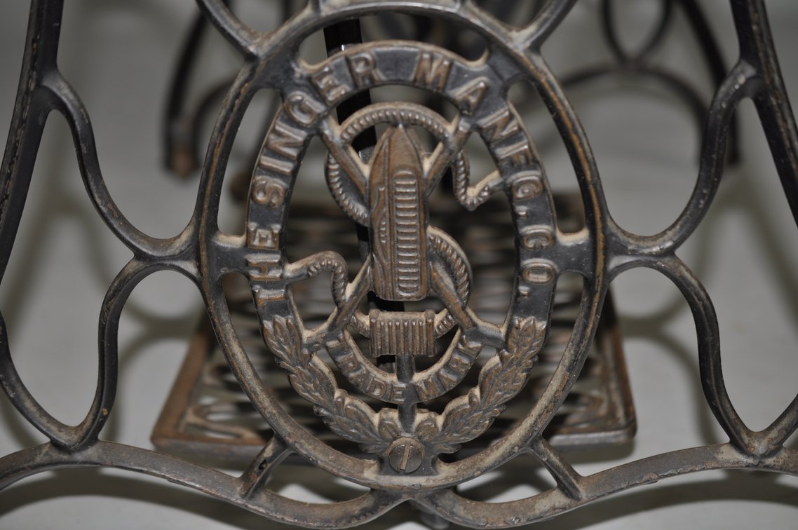 Singer No. 66 Treadle Sewing Machine & Cabinet, photo 20 of 42