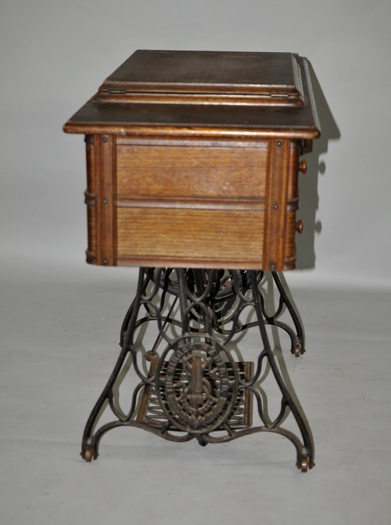 Singer No. 66 Treadle Sewing Machine & Cabinet, photo 19 of 42