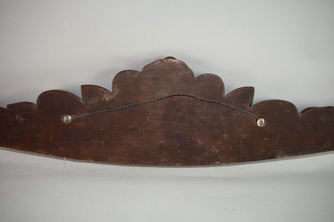 Carved Wooden Eagle Cresting Rail Pediment, photo 9 of 10