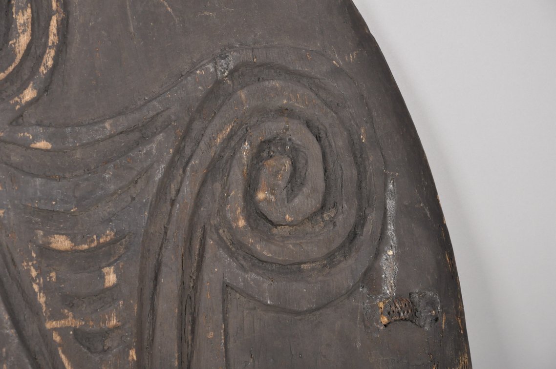Lumie War Shield, Papua New Guinea, photo 4 of 6