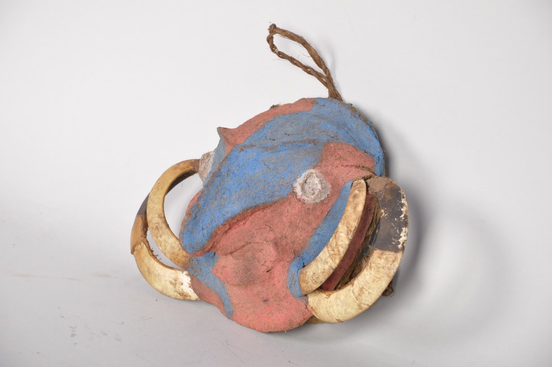Temes ne Vinu Ceremonial Mask, photo 4 of 7