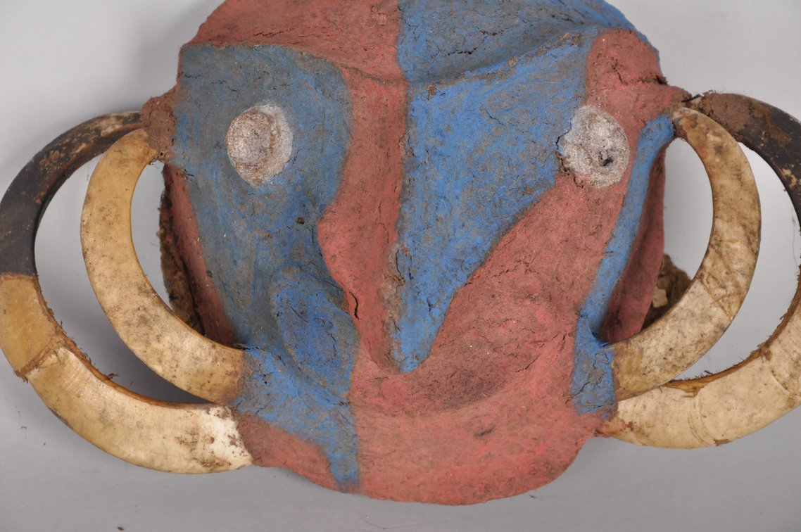 Temes ne Vinu Ceremonial Mask, photo 2 of 7