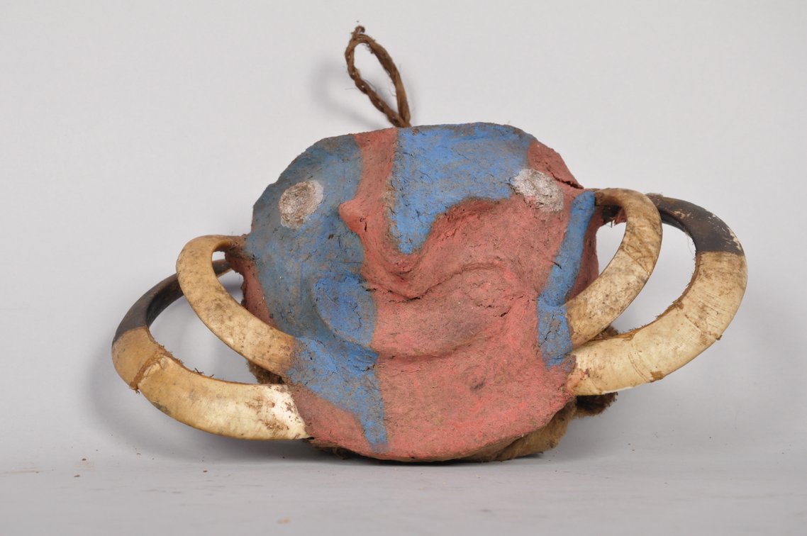 Temes ne Vinu Ceremonial Mask, photo 3 of 7