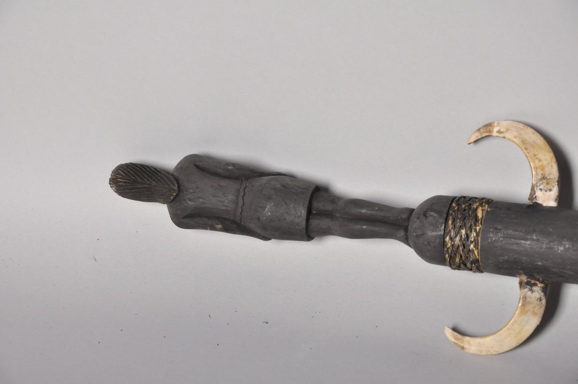 20th Century Filipino Boar Tusk Staff with a Carved Figure, photo 8 of 12