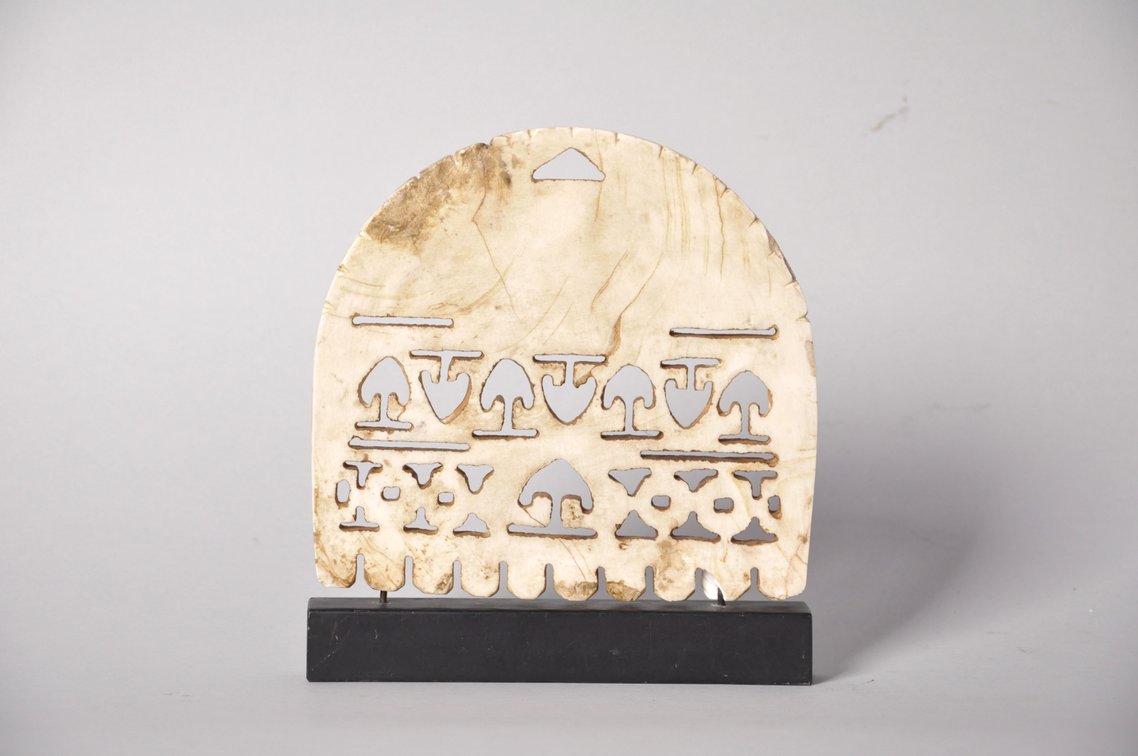 Barava Giant Clam Shell Plaque Solomon Islands, photo 2 of 9