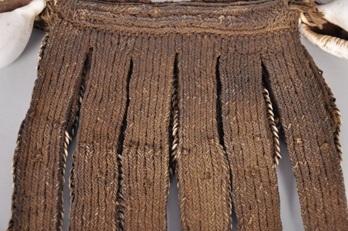 Papua New Guinea Fofana Shell Breast Plate, photo 13 of 14