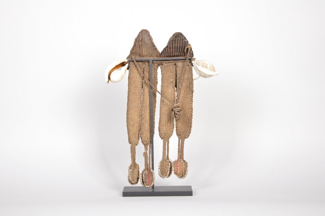 Papua New Guinea Fofana Shell Breast Plate, photo 7 of 7