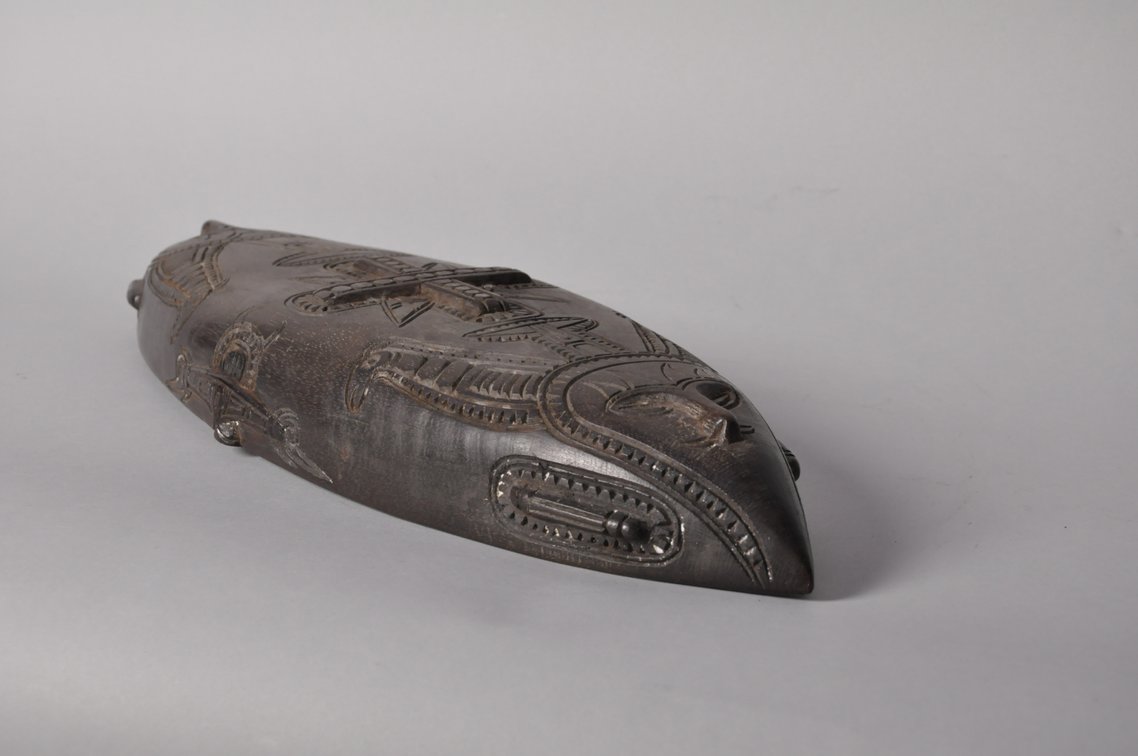 Siassi Carved Clan Bowl, Papua New Guinea, photo 4 of 8