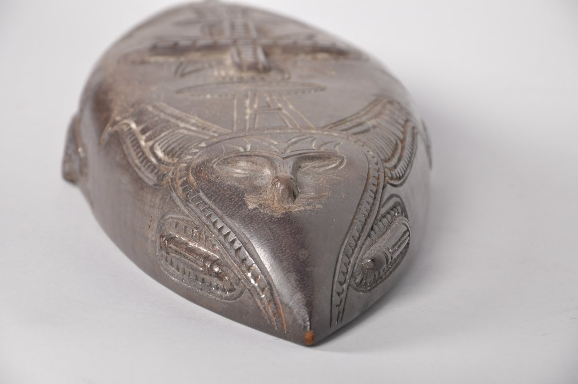 Siassi Carved Clan Bowl, Papua New Guinea, photo 6 of 8