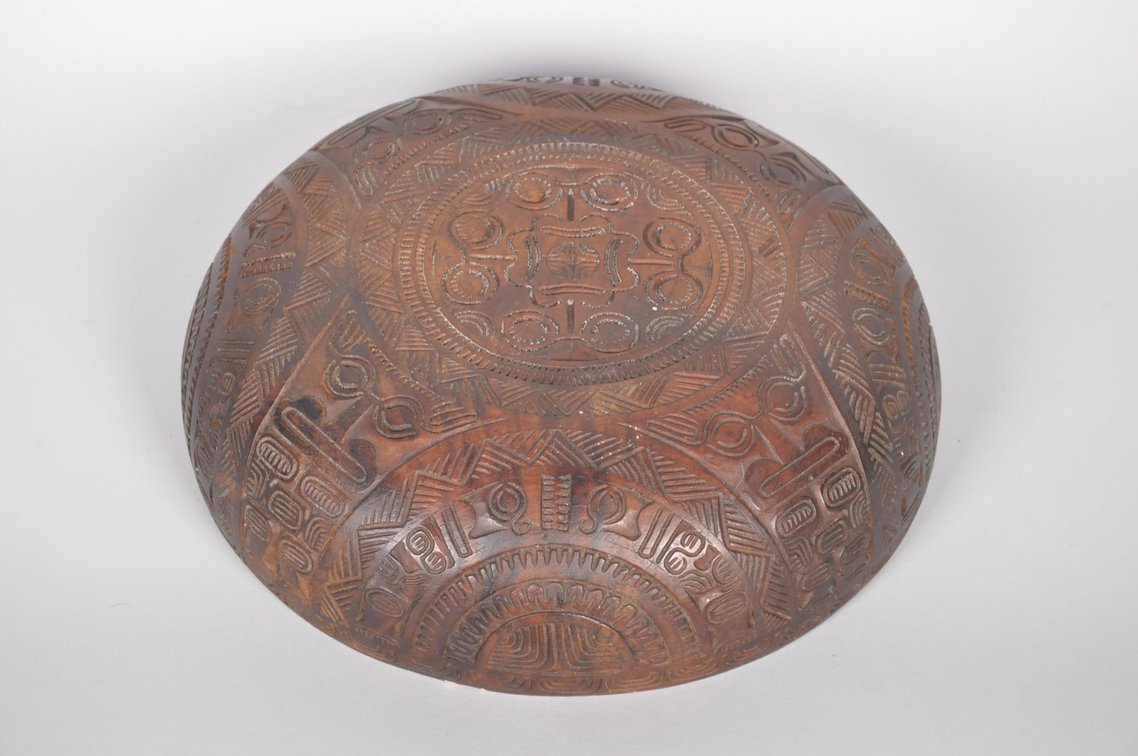 Marquesan Hand Carved Wood Bowl, photo 2 of 7