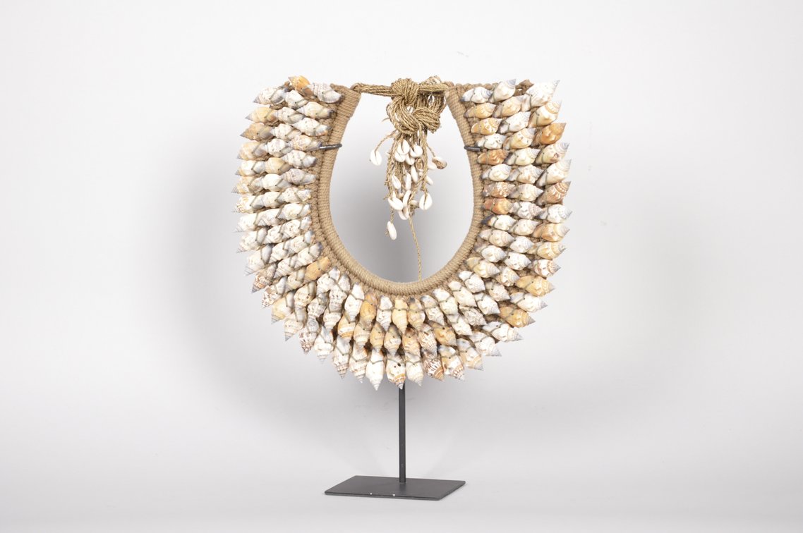 Papua New Guinea Shell Tribal Necklace Bib, photo 3 of 8