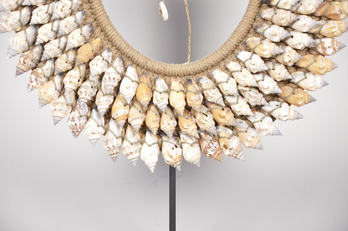 Papua New Guinea Shell Tribal Necklace Bib, photo 4 of 8
