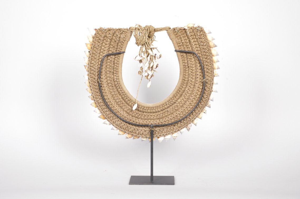 Papua New Guinea Shell Tribal Necklace Bib, photo 8 of 8