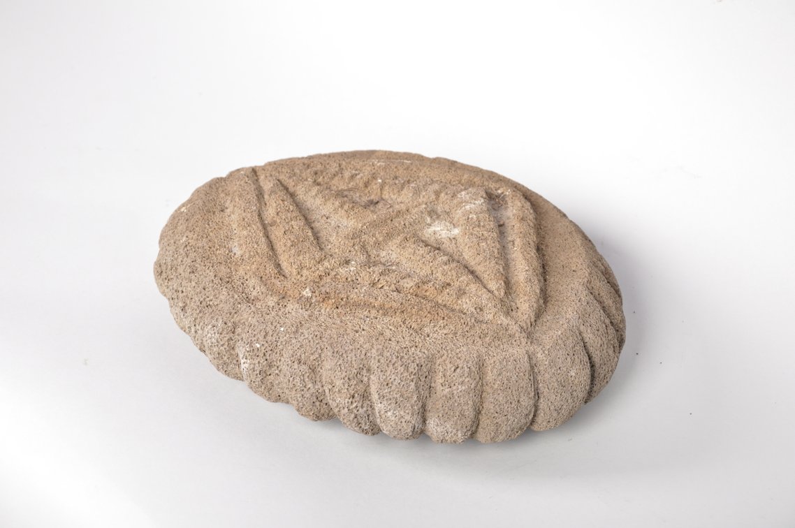 Hawaiian Lava Carved Stone, photo 5 of 8