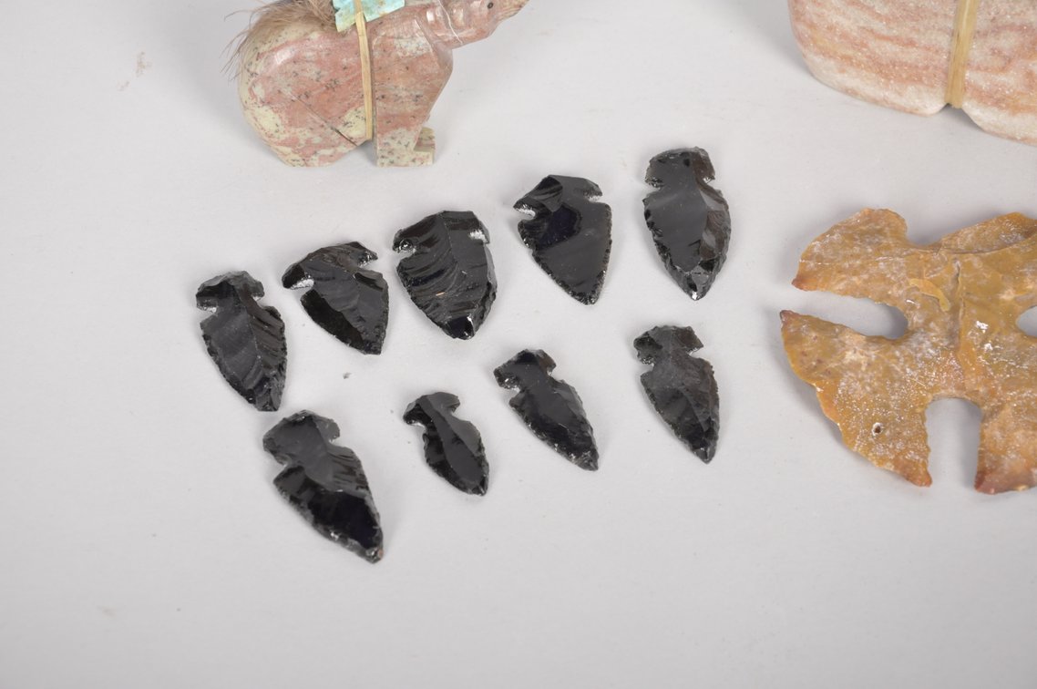 Native American Arrowheads and Zuni Carved Bears, photo 9 of 12
