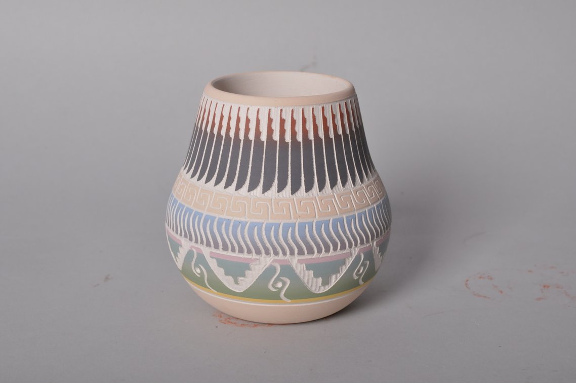 Three Native South West Native American Pots and Vases, photo 9 of 9