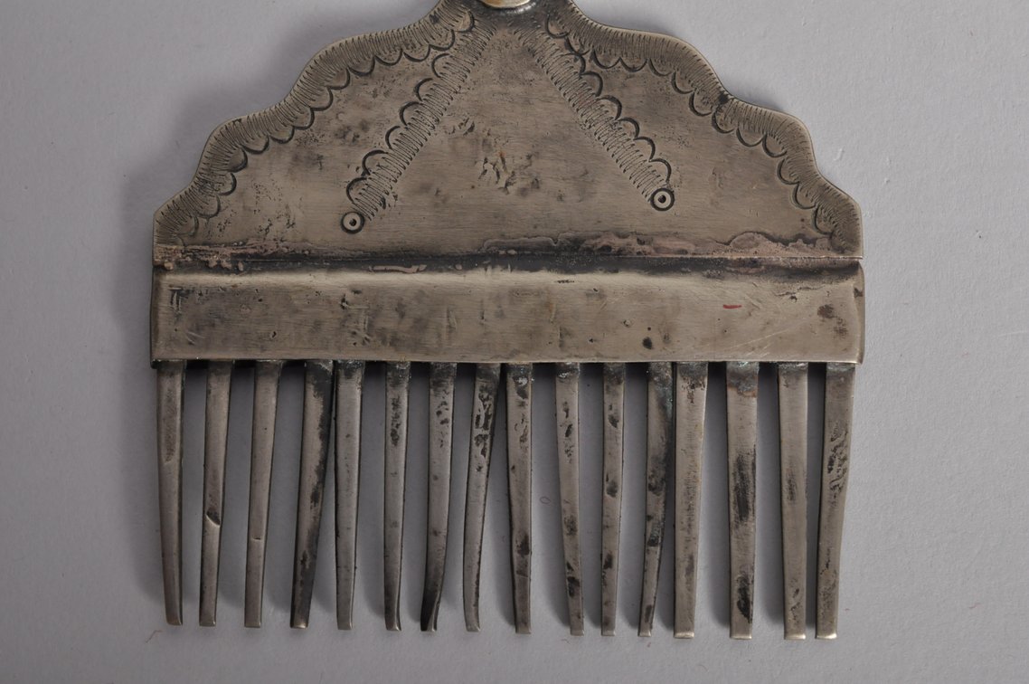 Handcrafted Mapuche Horse Mane Comb, photo 3 of 7