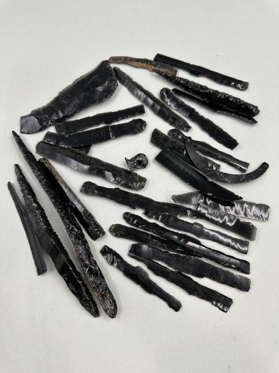 Colima Pre-Colombian Obsidian Blades and Spear Heads, photo 8 of 8
