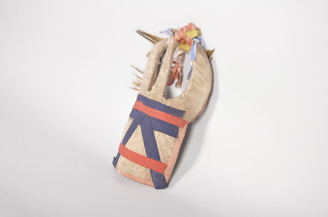 Cloth and Natural Fibers African Mask, photo 5 of 6
