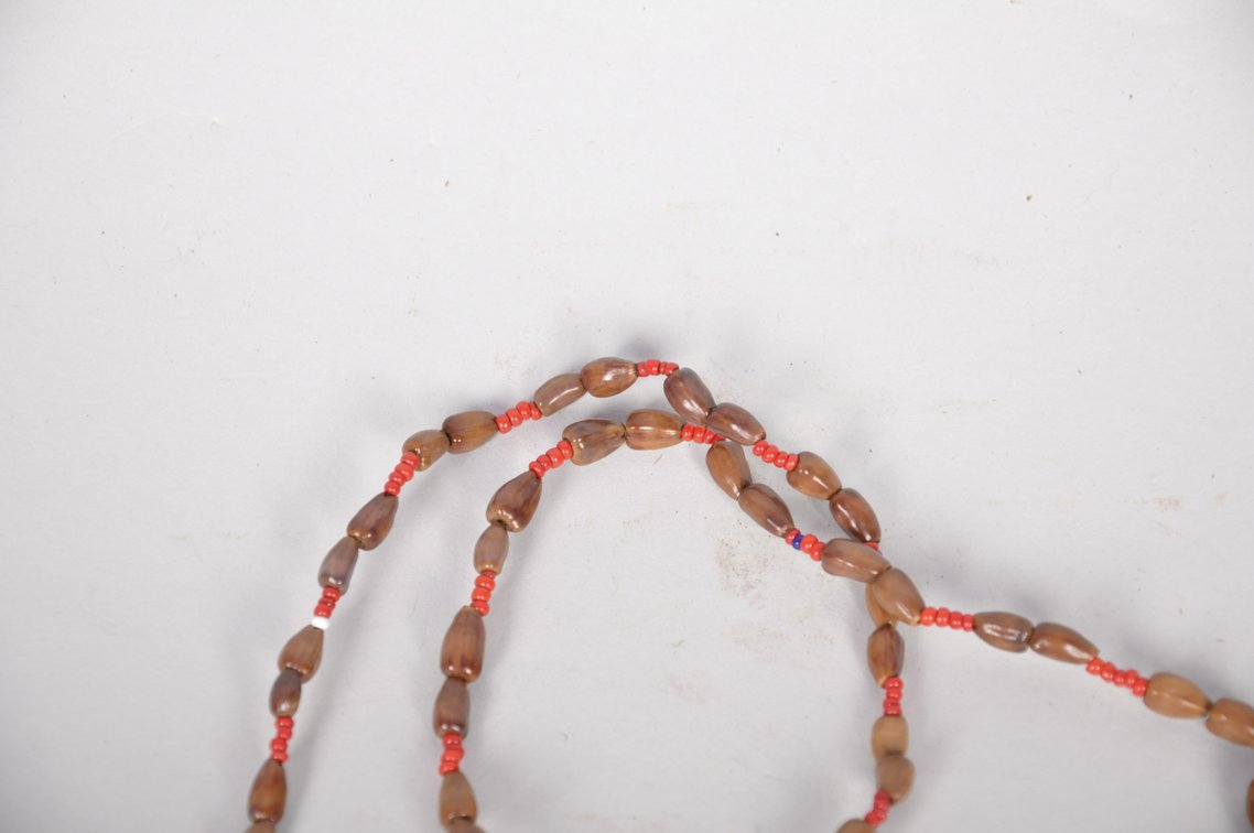 Kina Shell Necklace, photo 2 of 9