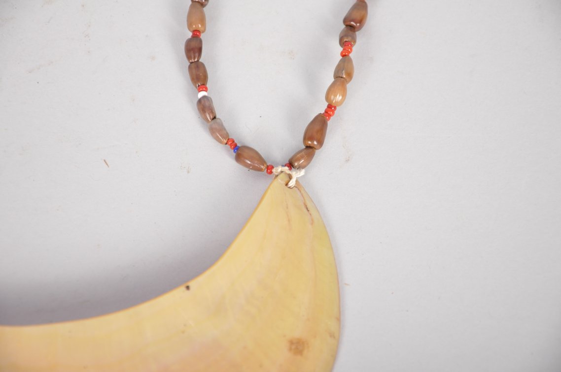 Kina Shell Necklace, photo 8 of 9