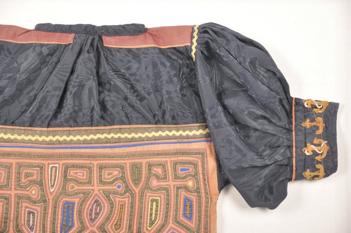 Mola Blouse Kuna/Guna People Panama Textile, photo 4 of 7