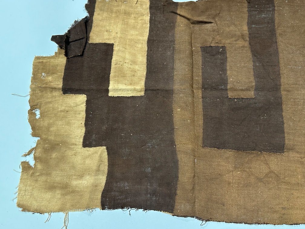 Chancay and Nazca Peruvian Woven Textile Fragment, photo 4 of 14