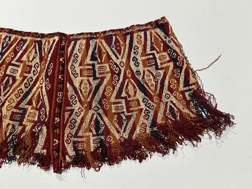 Chancay and Nazca Peruvian Woven Textile Fragment, photo 8 of 14