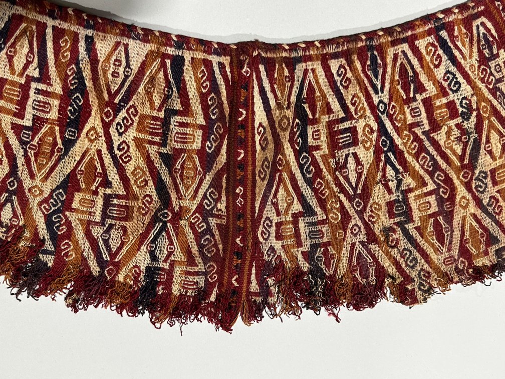 Chancay and Nazca Peruvian Woven Textile Fragment, photo 10 of 14