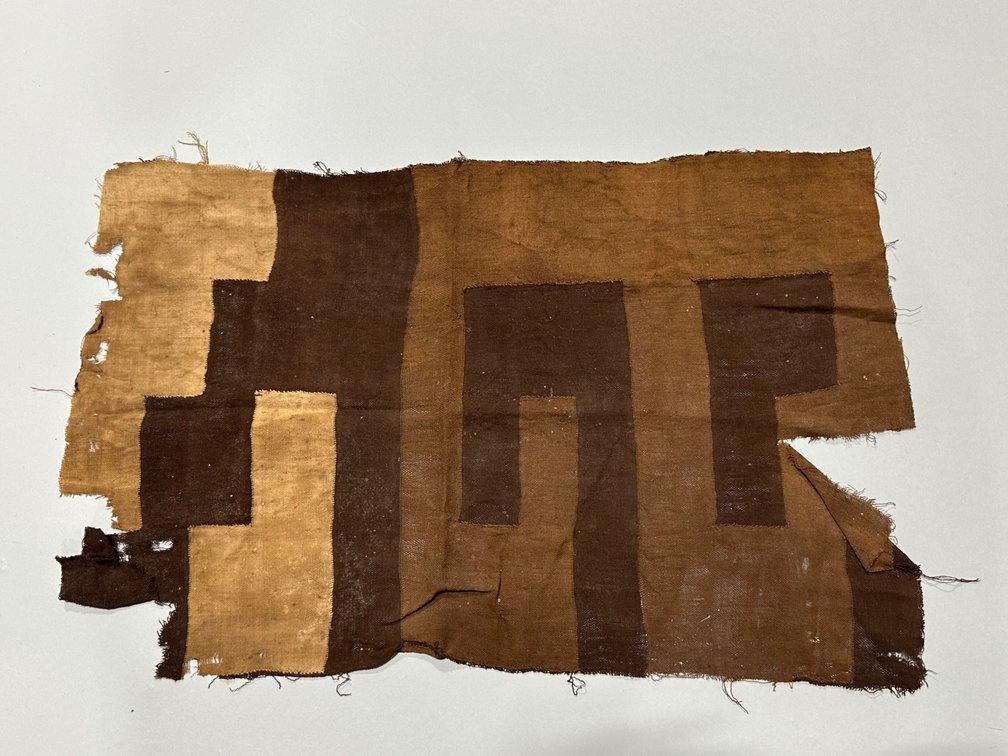 Chancay and Nazca Peruvian Woven Textile Fragment, photo 5 of 14
