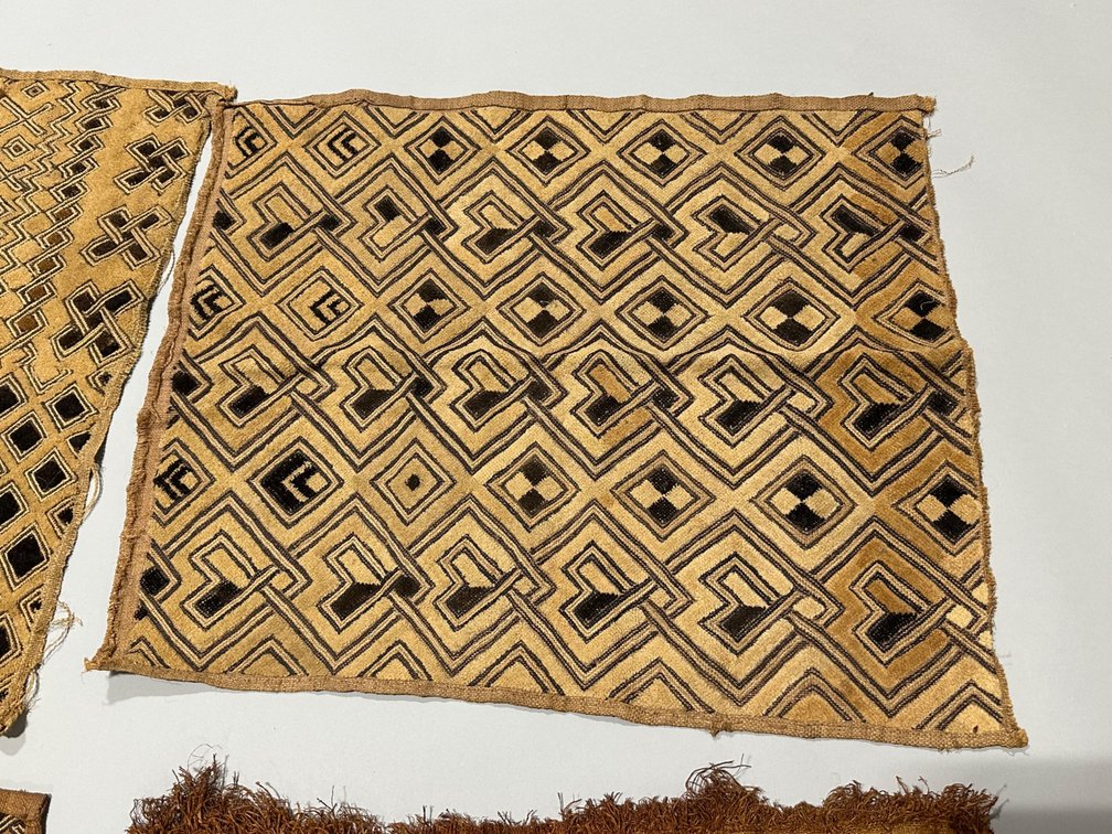 Kuba Raffia Cloth Textiles, Democratic Republic of Congo, photo 4 of 8