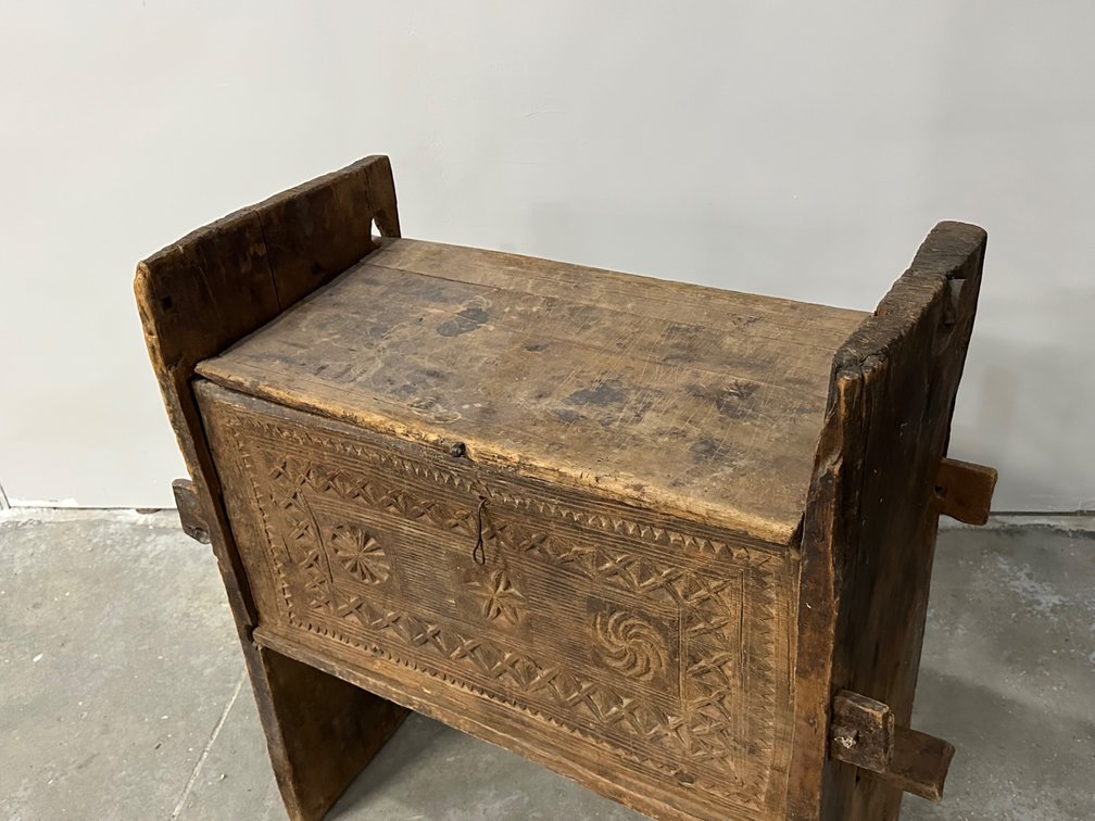 Middle Eastern Carved Wooden Chest, photo 2 of 16