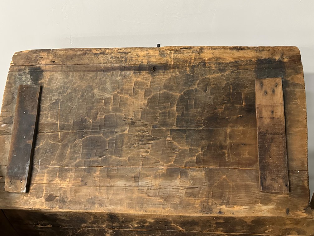 Middle Eastern Carved Wooden Chest, photo 10 of 16