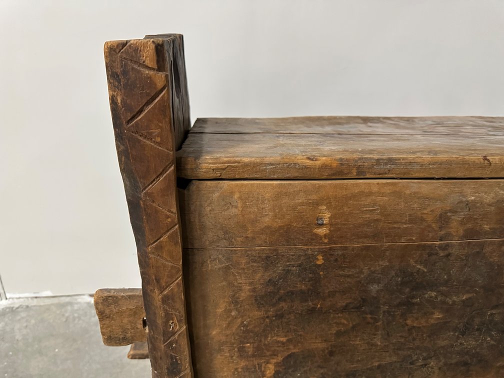 Middle Eastern Carved Wooden Chest, photo 13 of 16