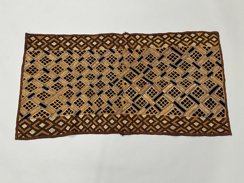 Kuba Raffia Cloth Textiles, Democratic Republic of Congo, photo 5 of 12