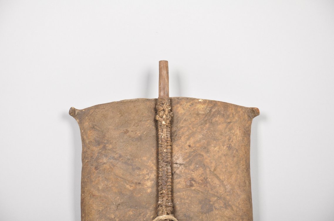 African Raw Hide Shield, photo 5 of 8
