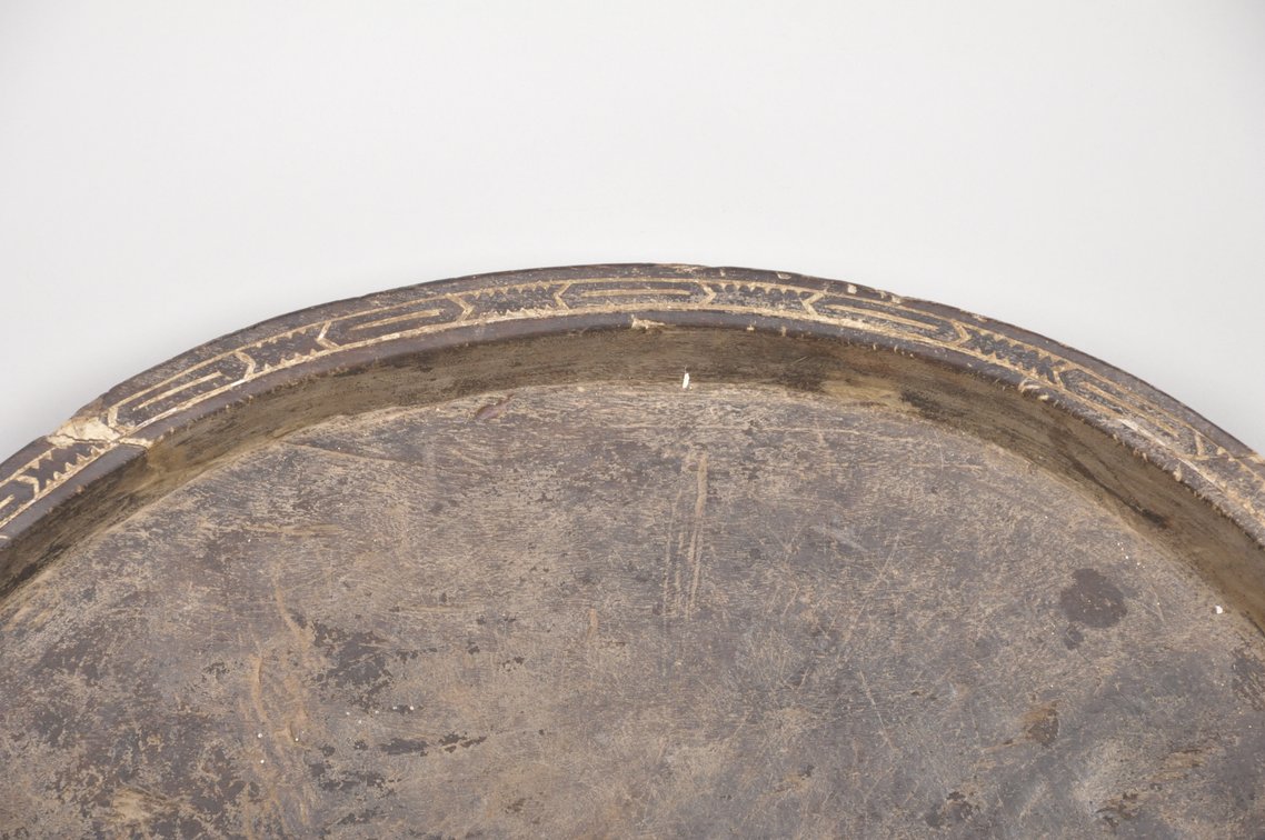 Papua New Guinea Carved Community Food Dish, photo 2 of 8