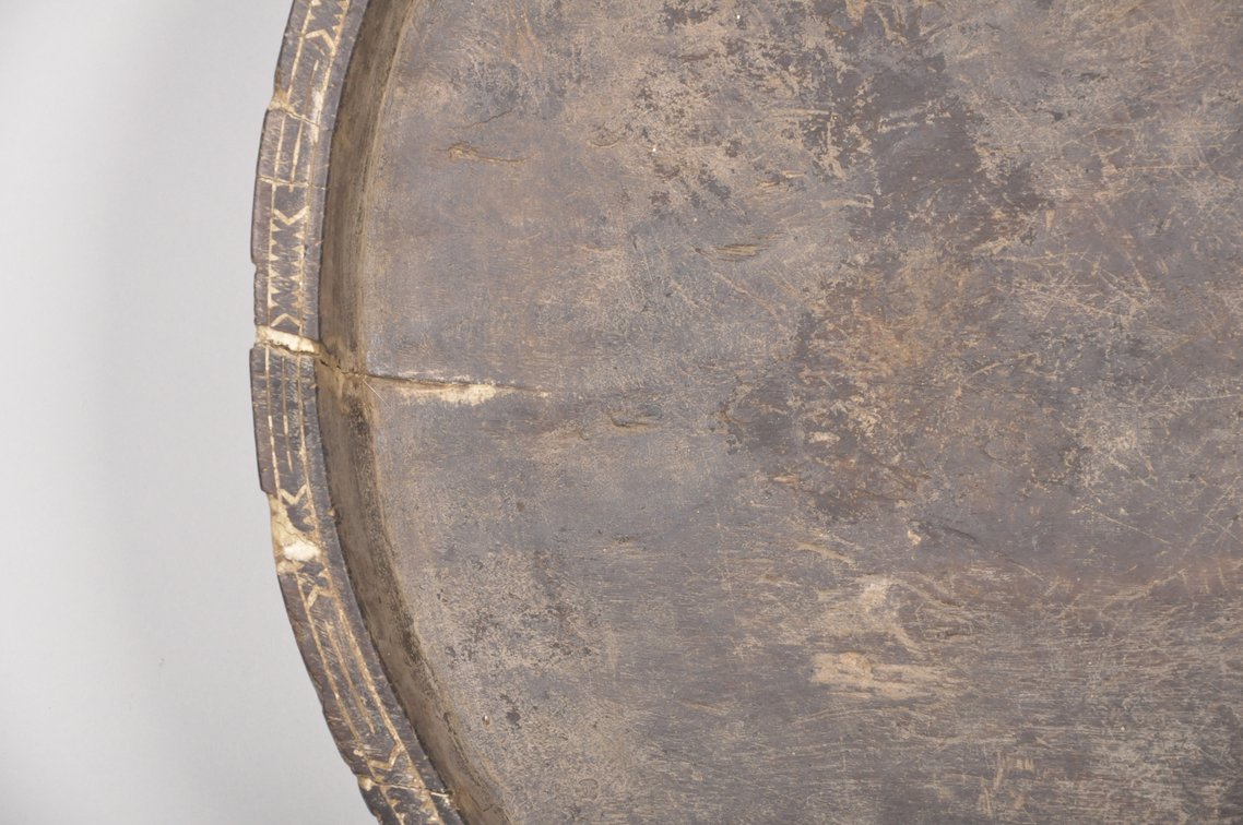 Papua New Guinea Carved Community Food Dish, photo 3 of 8