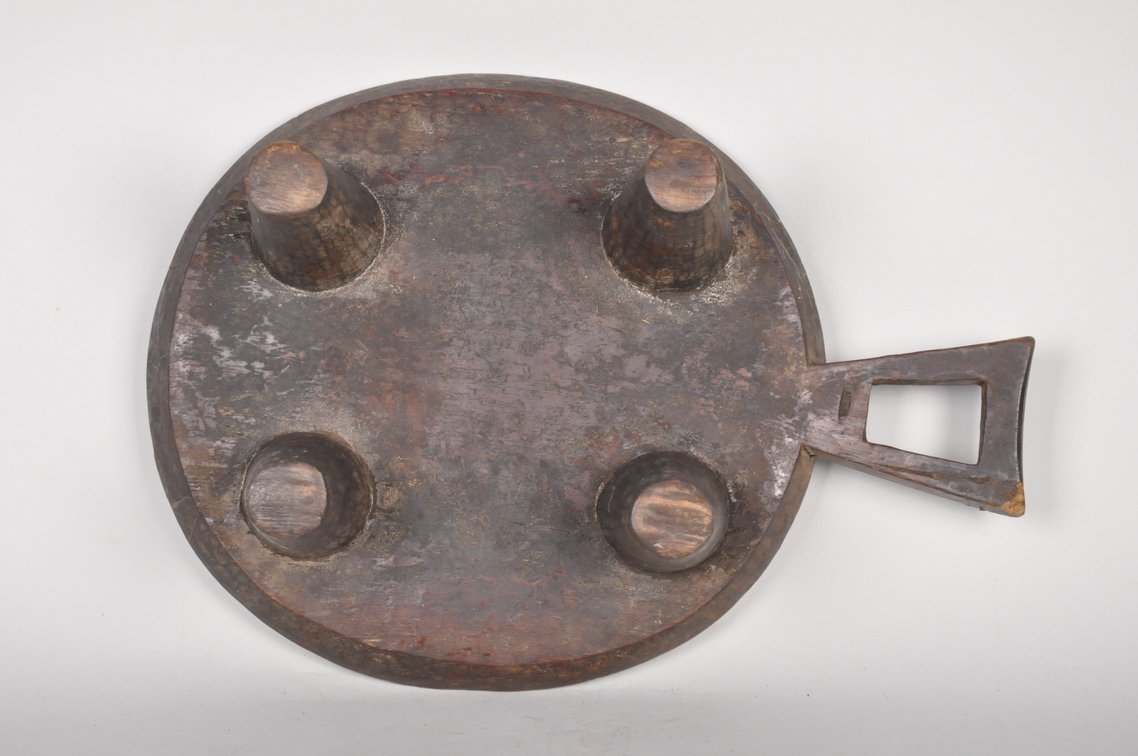 African Nigeria Carved Wooden Tray, photo 7 of 7
