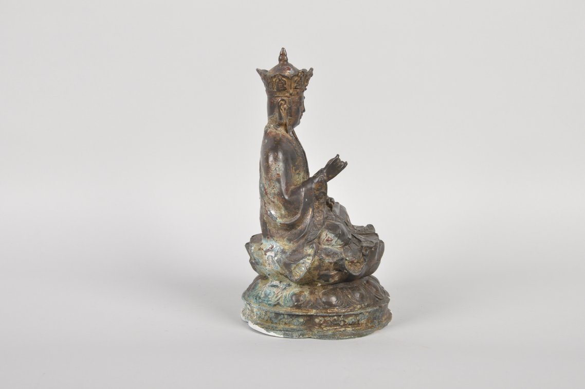Bronze Seated Guanyin, photo 3 of 9