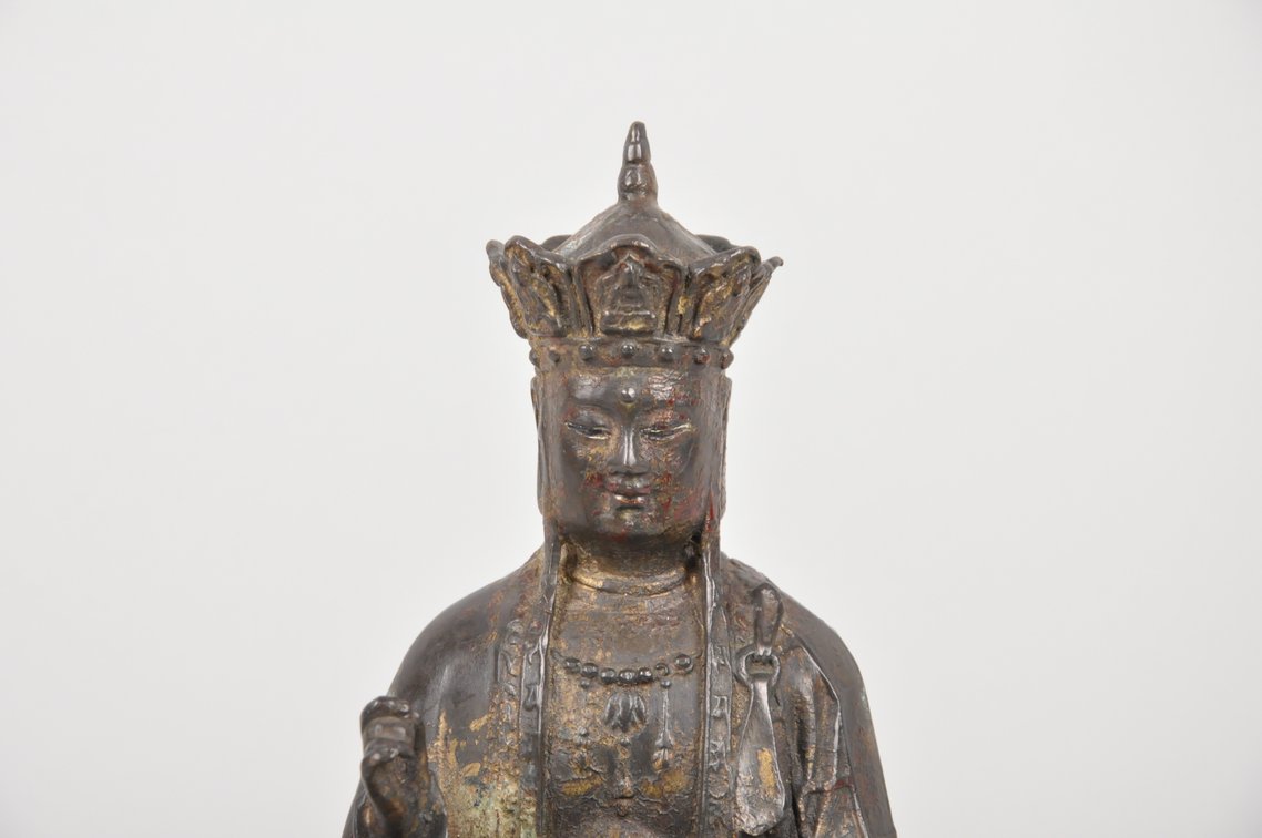 Bronze Seated Guanyin, photo 9 of 9