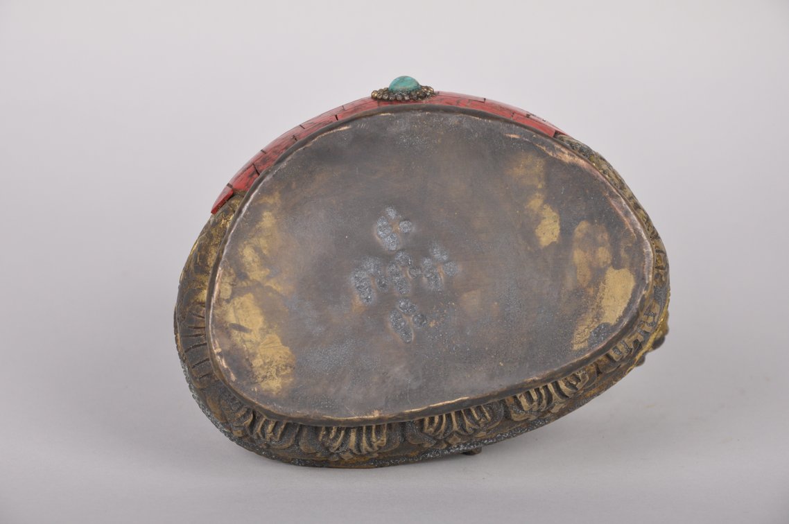 Tsongkhapa Buddhist Shaman Figure, photo 7 of 8
